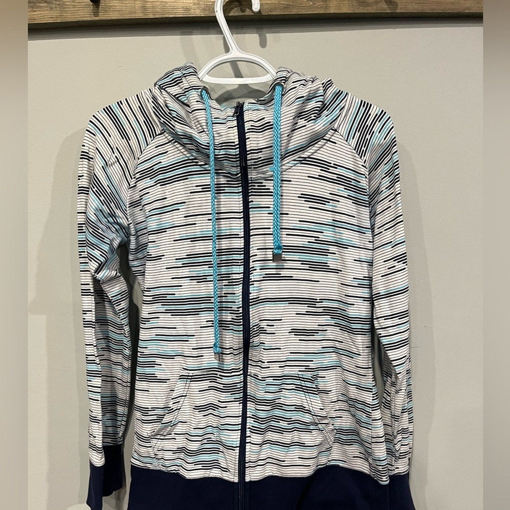 5/$20 Warehouse one size medium